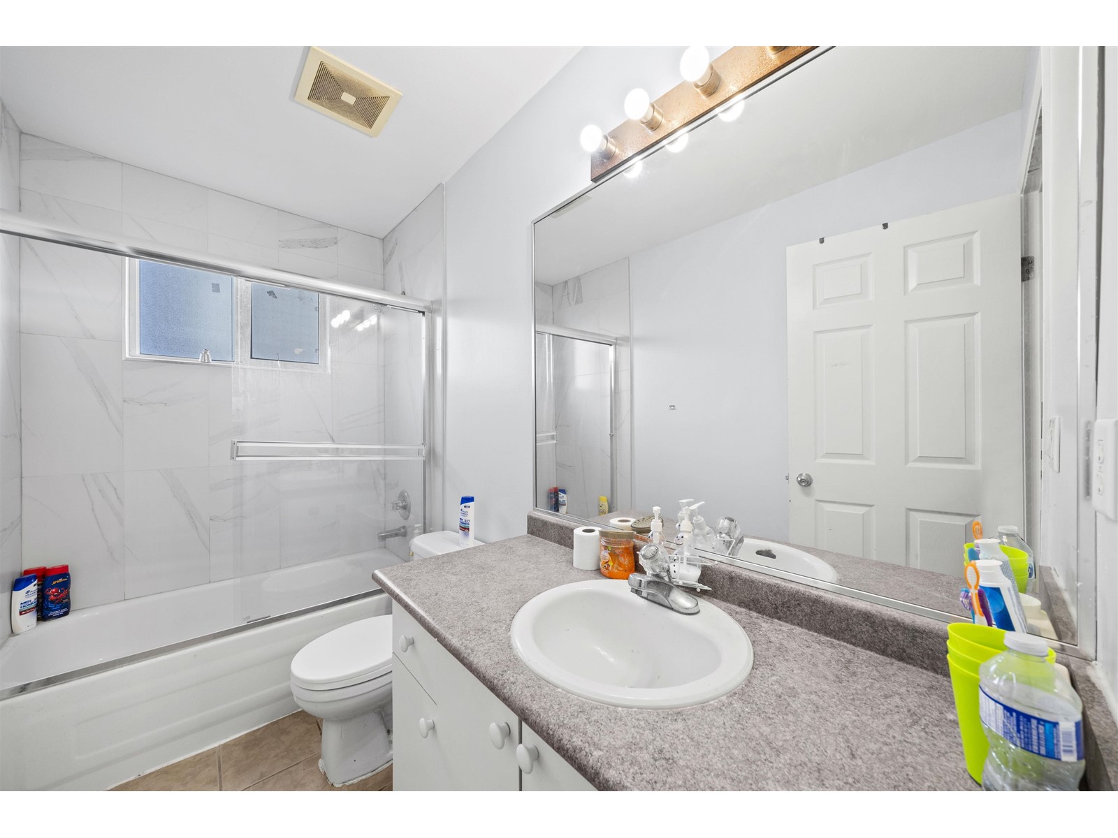 31449 Legacy Court, Abbotsford, British Columbia  V2T 6W5 - Photo 13 - R3001687