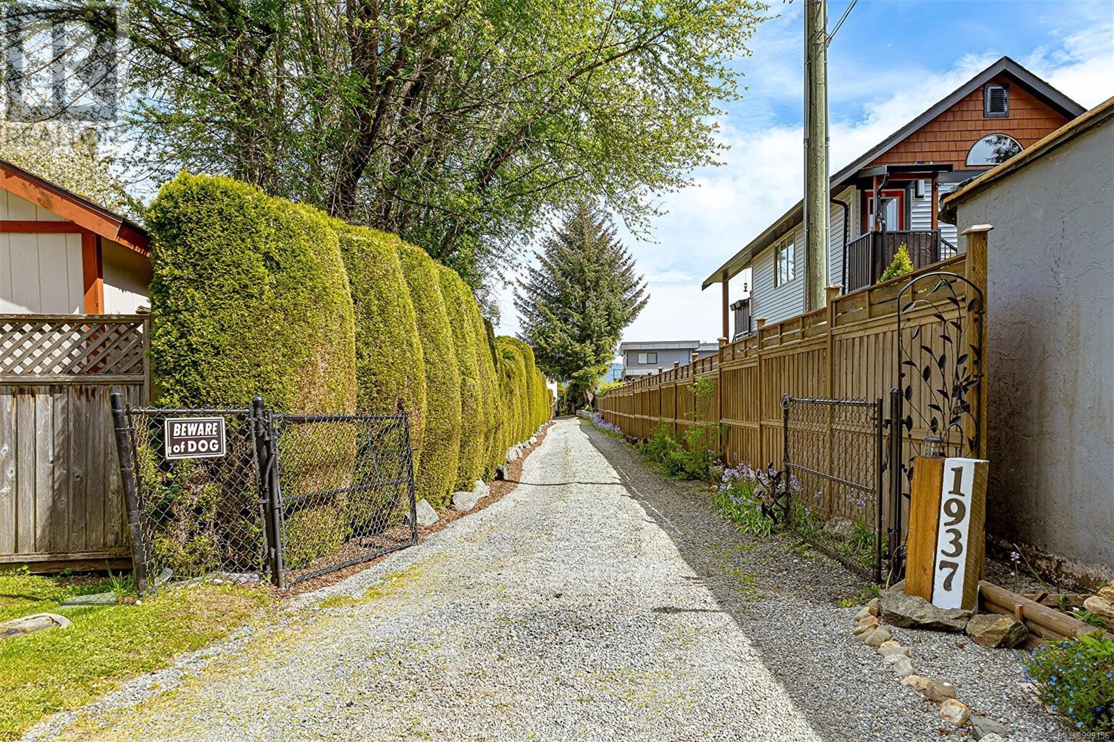 1937 Kaltasin Rd, Sooke, British Columbia  V9Z 0B2 - Photo 18 - 999156