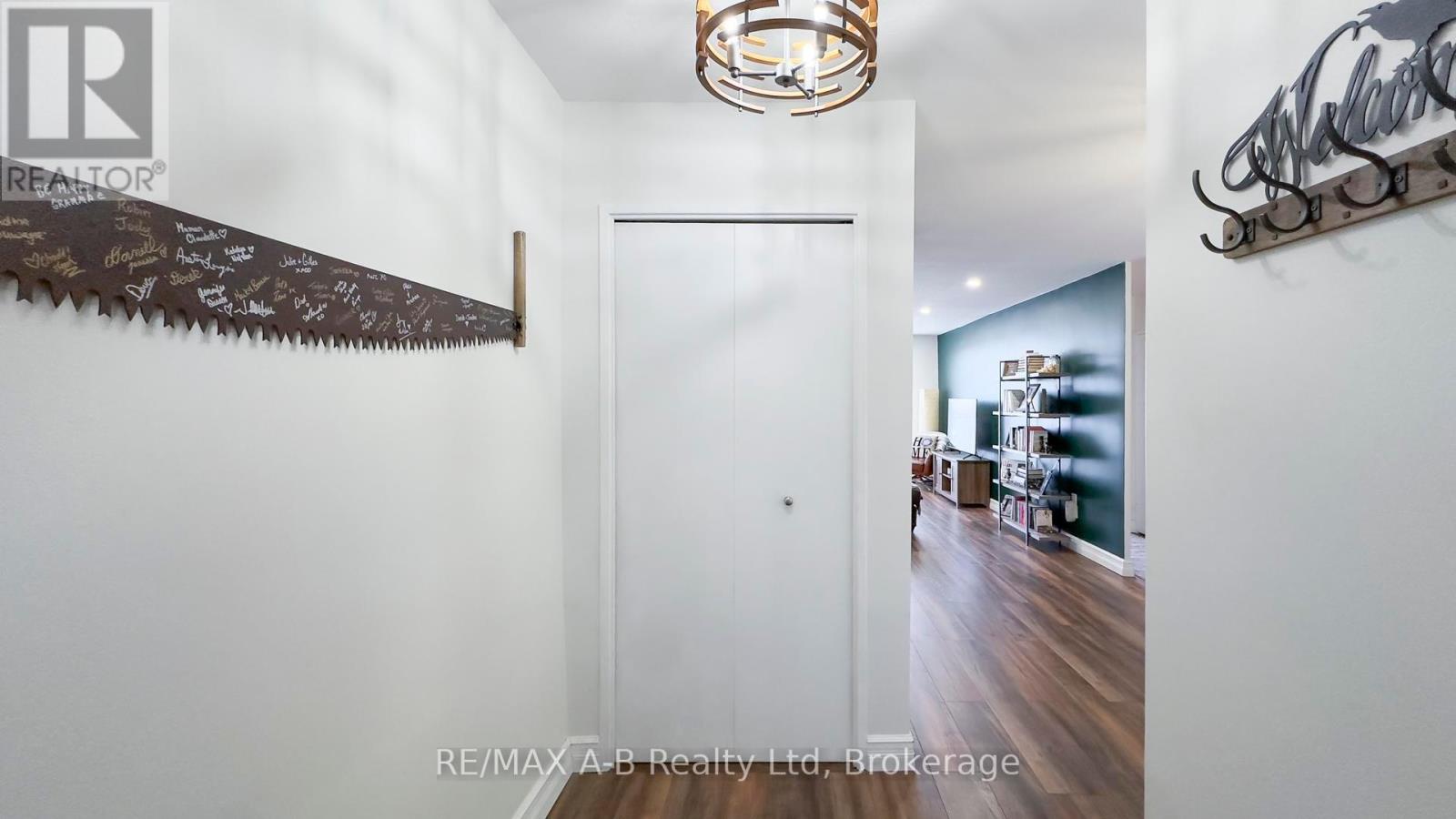 Property at 1005 - 583 MORNINGTON AVENUE image 4