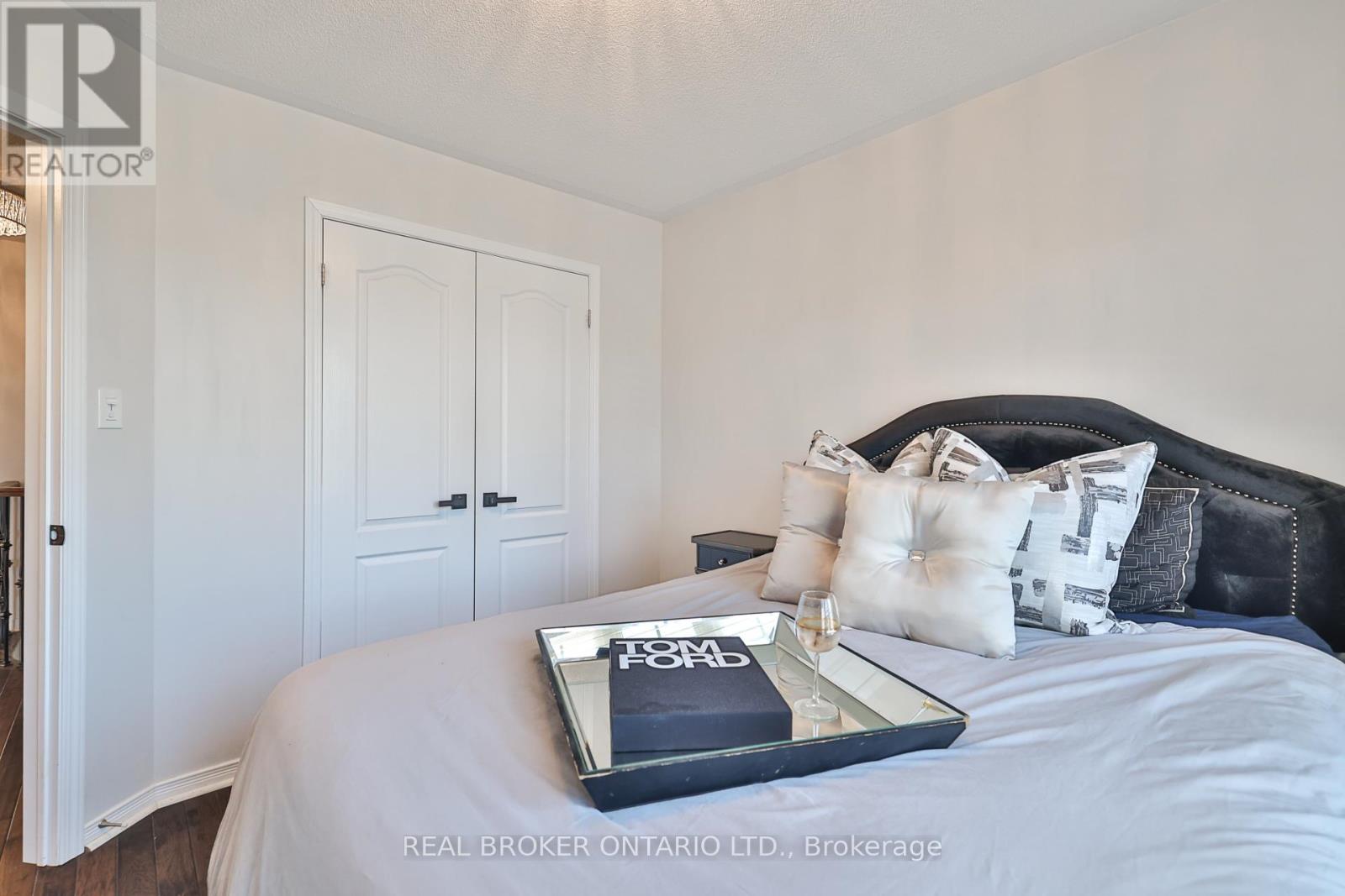 11 Nott Drive, Ajax, Ontario  L1T 0M7 - Photo 34 - E12143458