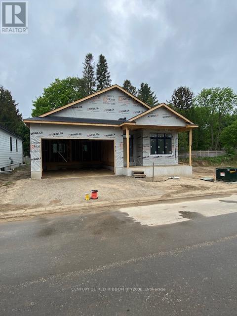 Property at 8 - 430 HEAD STREET N image 1