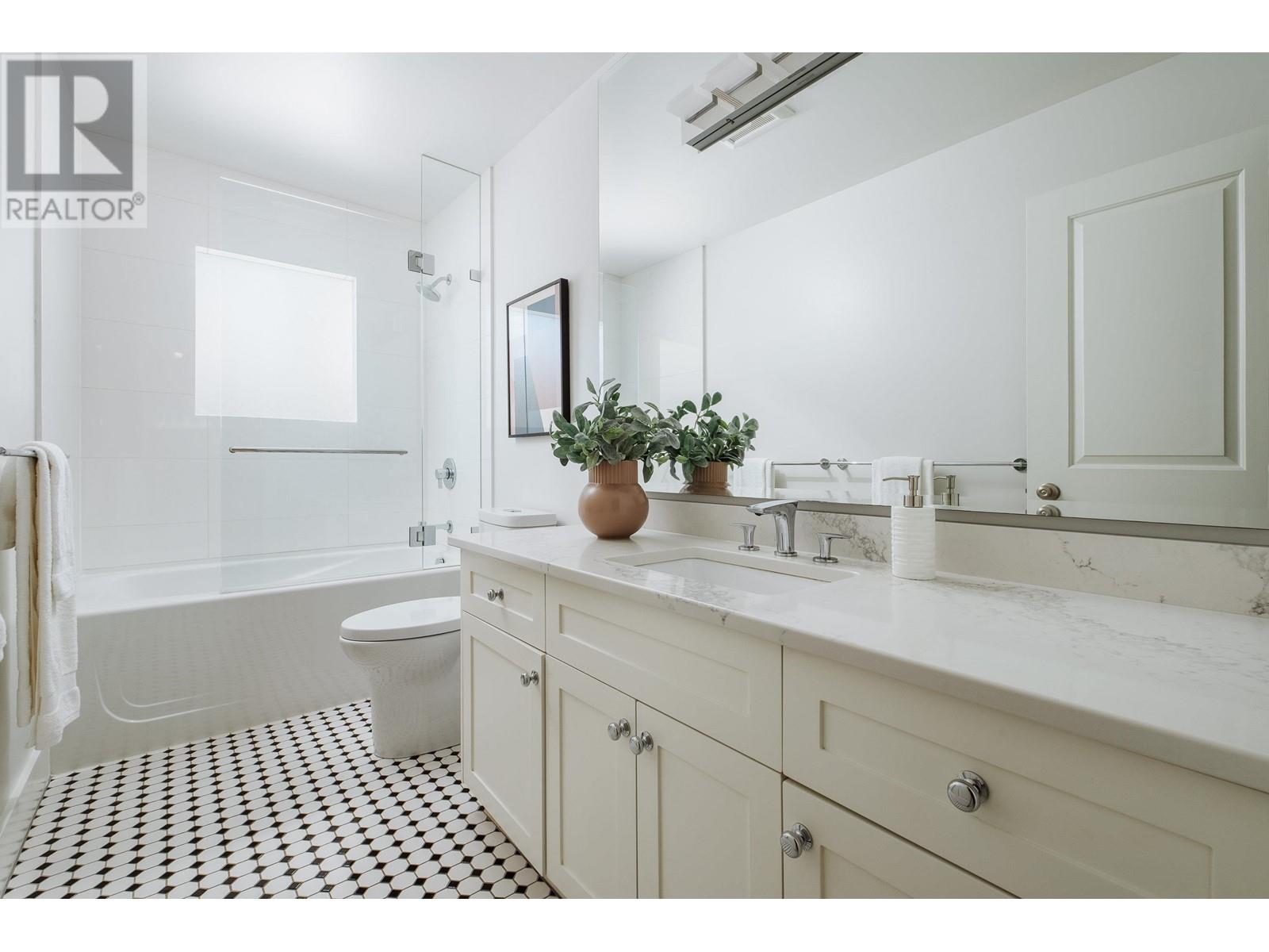 5611 ELM STREET, Vancouver real estate listing R3000290 for sale