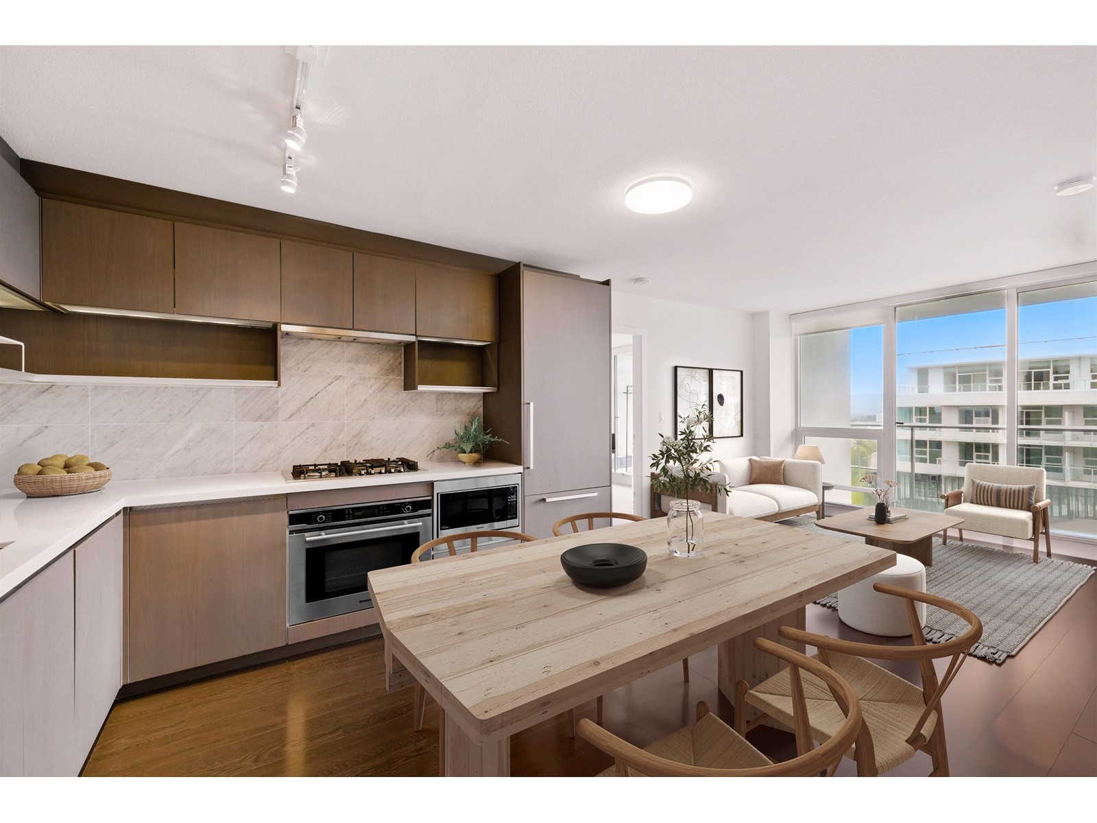 4501 13750 100 Avenue, Surrey, British Columbia  V3T 0L3 - Photo 2 - R3002528