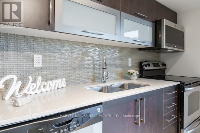 403 - 28 Ted Rogers Way, Toronto, Ontario  M4Y 2J4 - Photo 15 - C12146037