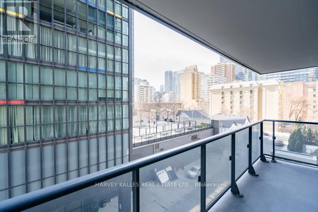 403 - 28 Ted Rogers Way, Toronto, Ontario  M4Y 2J4 - Photo 17 - C12146037