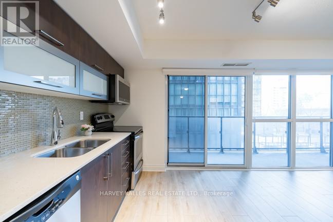 403 - 28 Ted Rogers Way, Toronto, Ontario  M4Y 2J4 - Photo 8 - C12146037