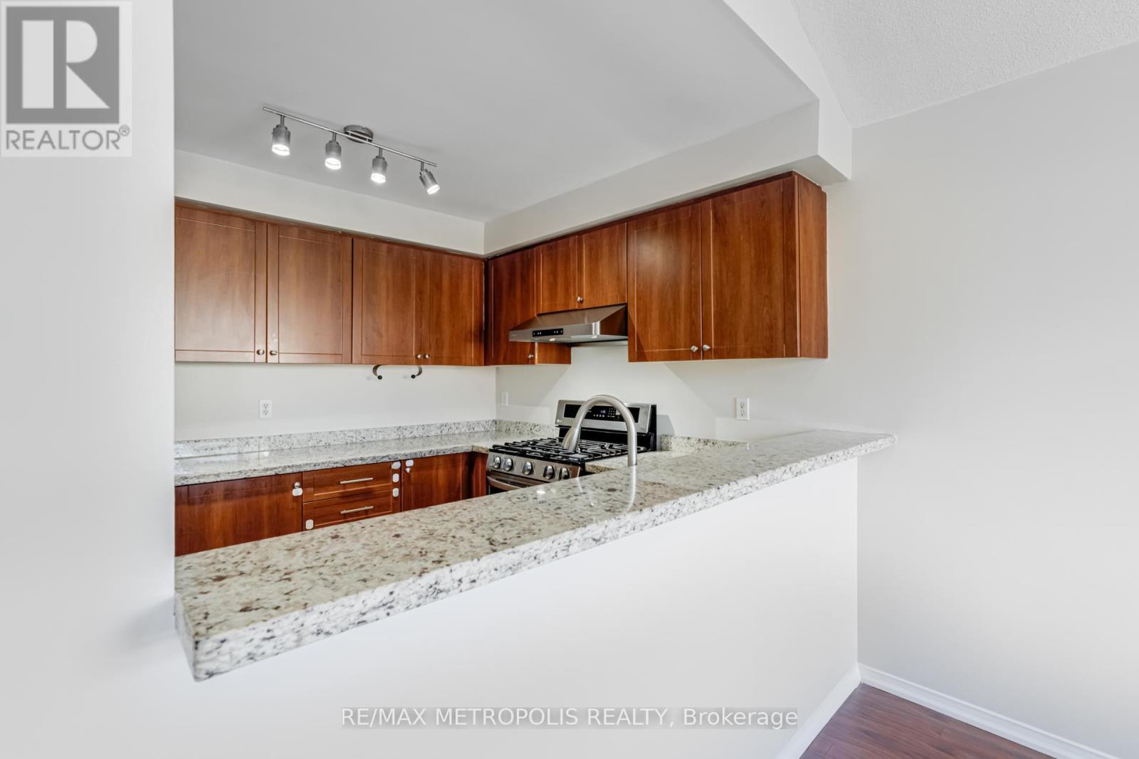 26 Perfitt Crescent, Ajax, Ontario  L1Z 1J4 - Photo 14 - E12146061