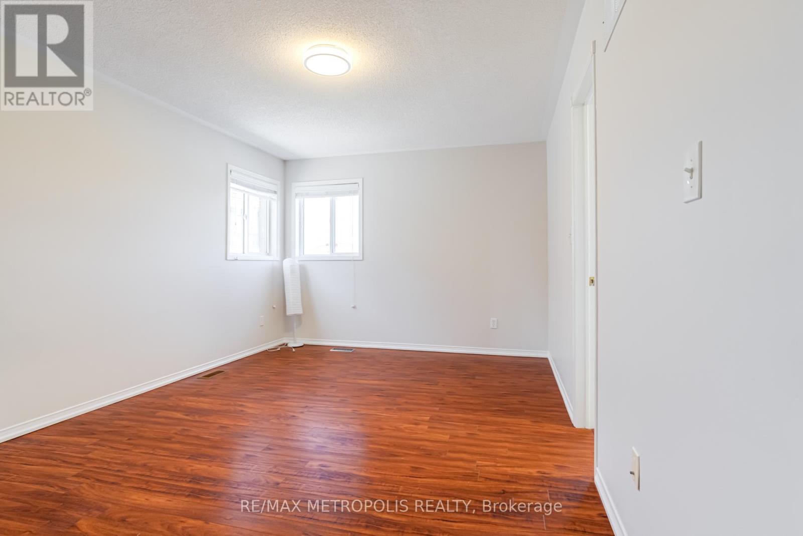 26 Perfitt Crescent, Ajax, Ontario  L1Z 1J4 - Photo 17 - E12146061