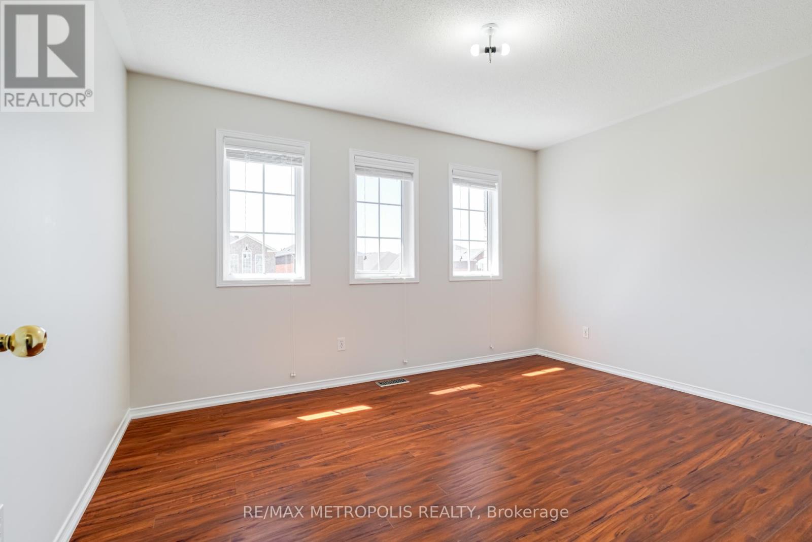 26 Perfitt Crescent, Ajax, Ontario  L1Z 1J4 - Photo 23 - E12146061