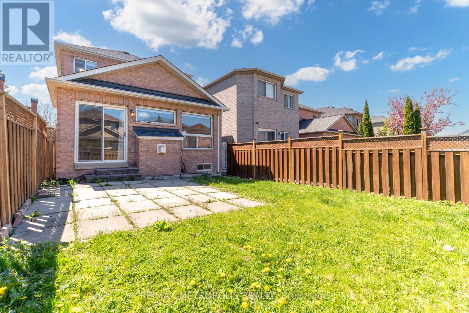26 Perfitt Crescent, Ajax, Ontario  L1Z 1J4 - Photo 31 - E12146061