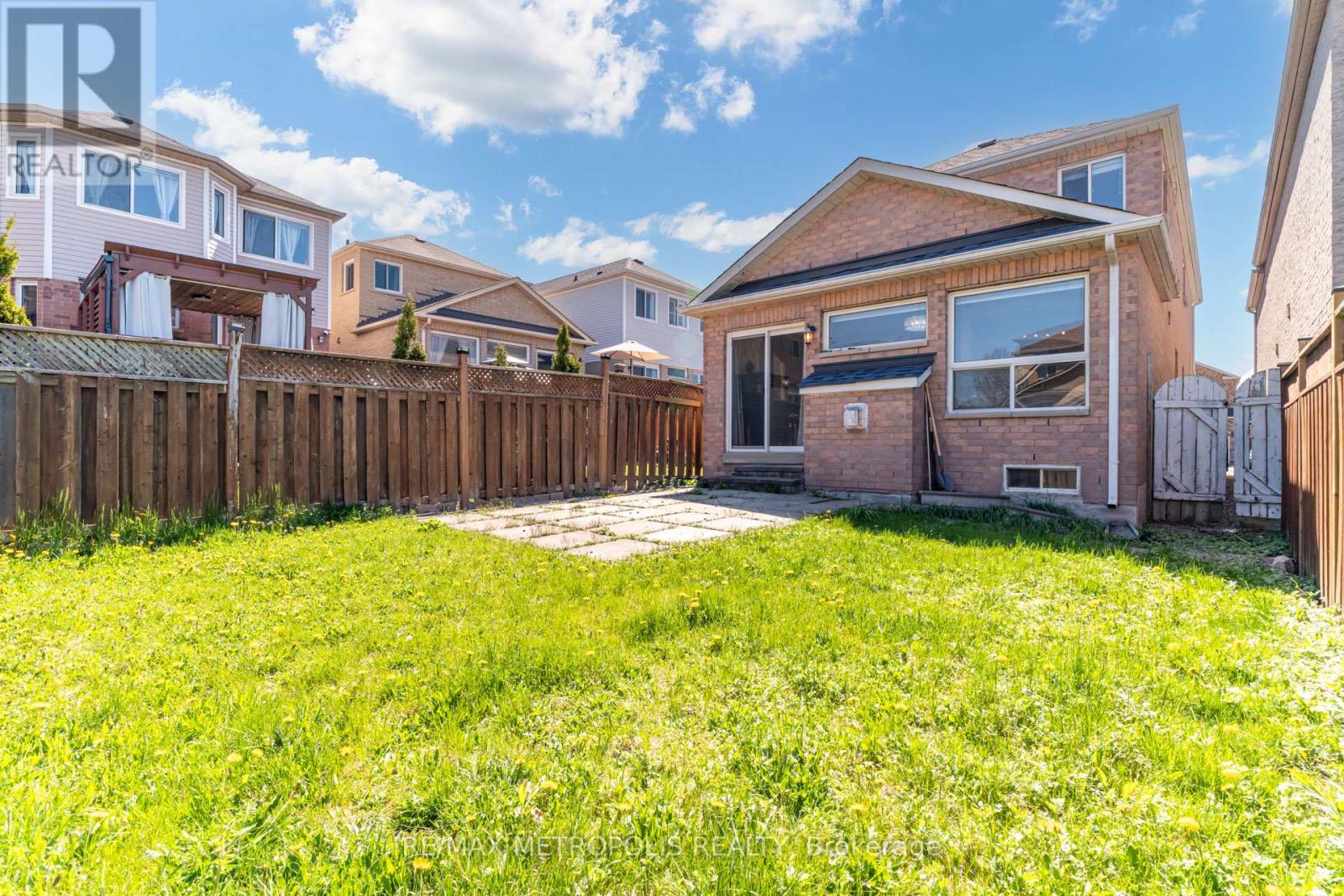 26 Perfitt Crescent, Ajax, Ontario  L1Z 1J4 - Photo 32 - E12146061
