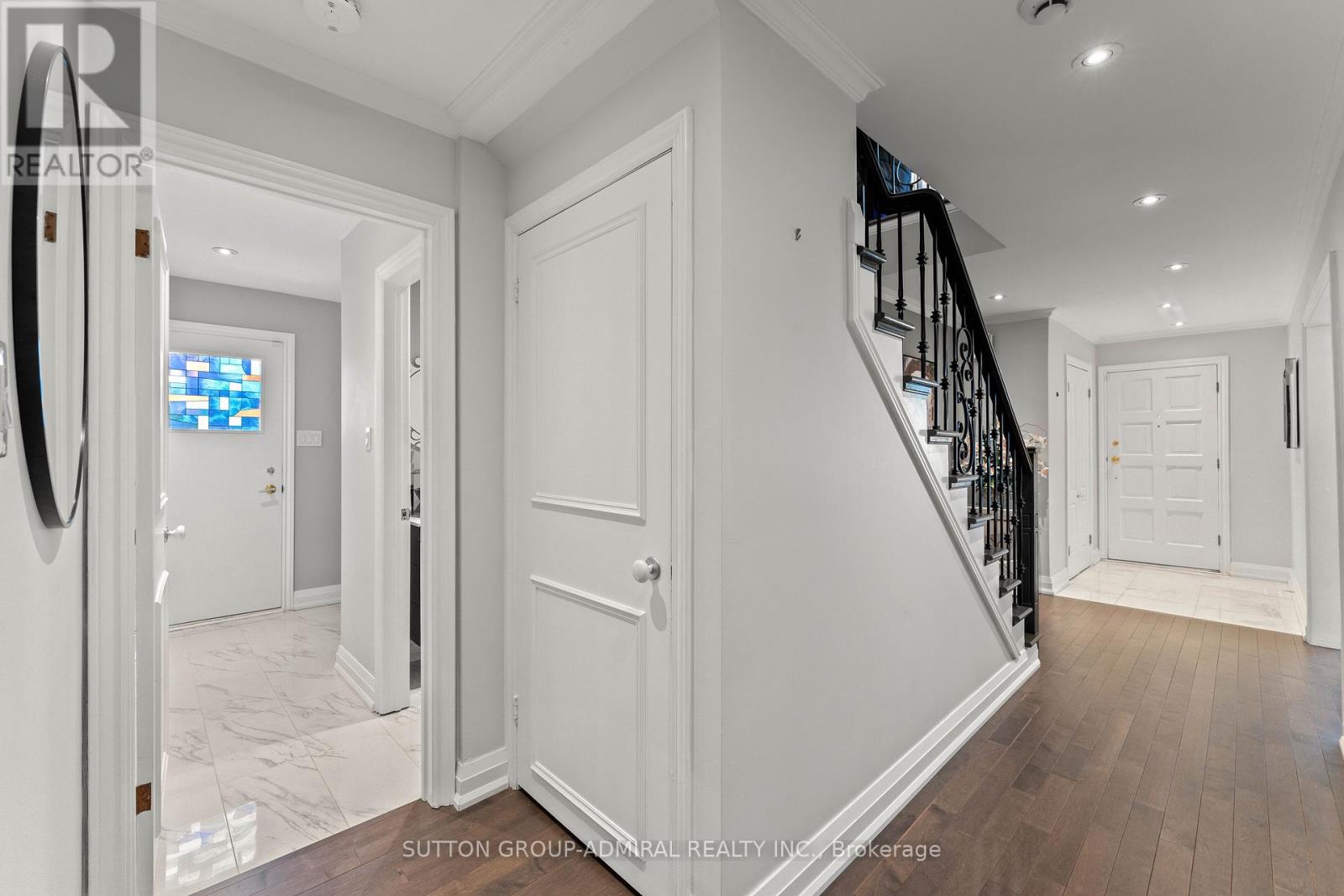32 Mayvern Crescent, Richmond Hill, Ontario  L4C 5J6 - Photo 12 - N12146020