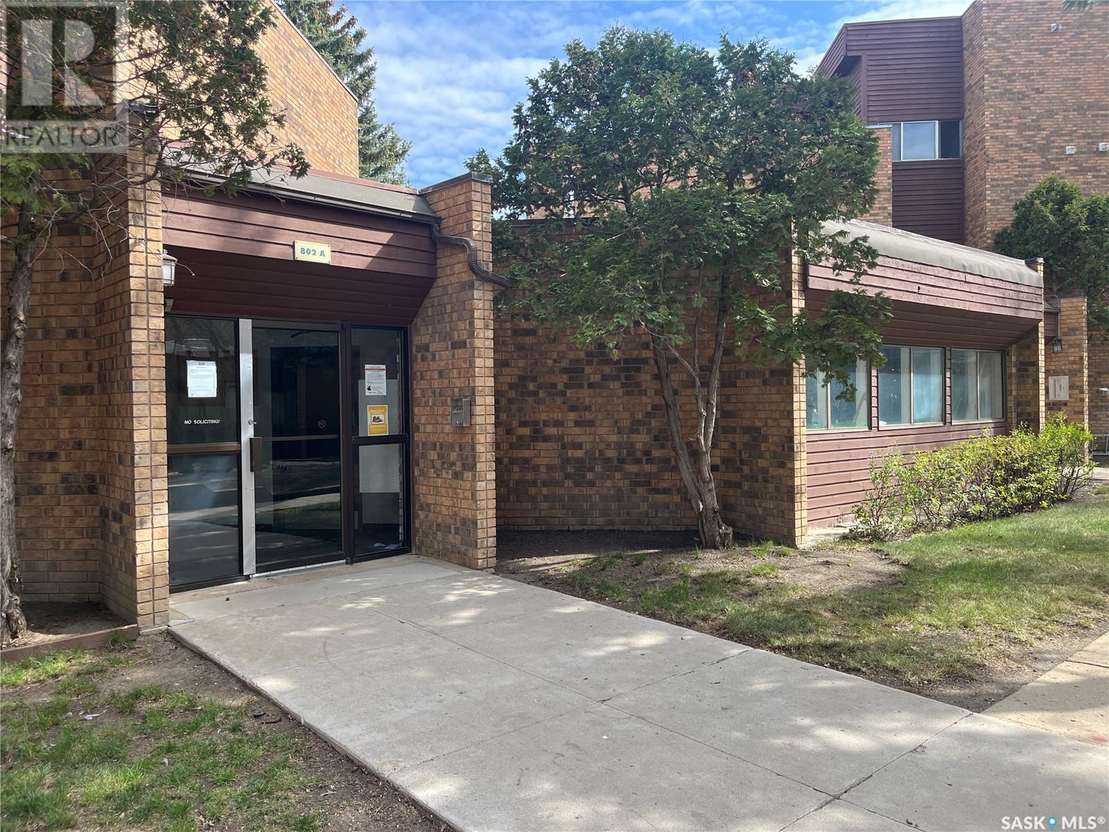 Property at 303 802A Kingsmere BOULEVARD image 1