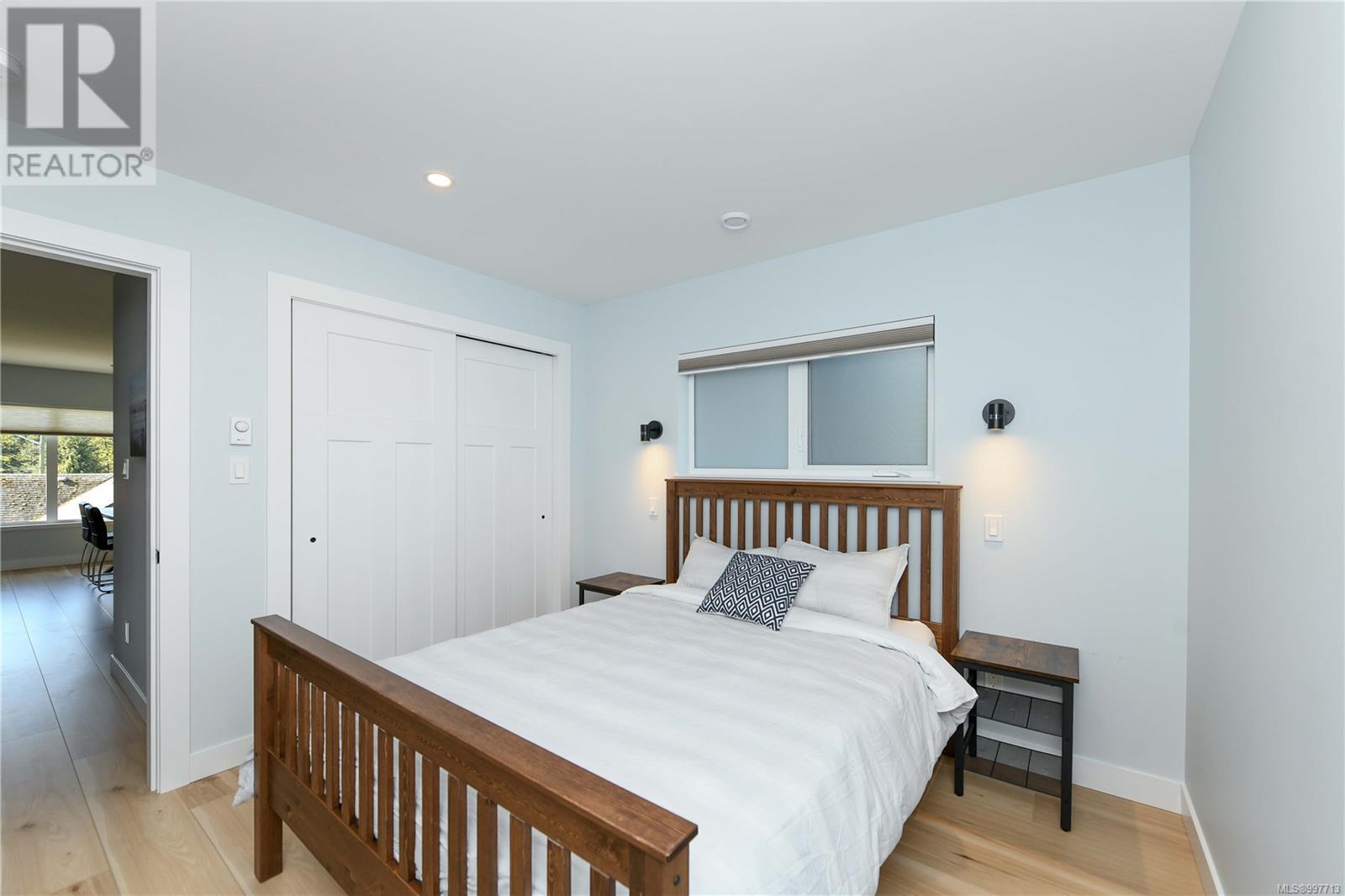 A&b 2589 Dunsmuir Ave, Cumberland, British Columbia  V0R 1S0 - Photo 19 - 997713