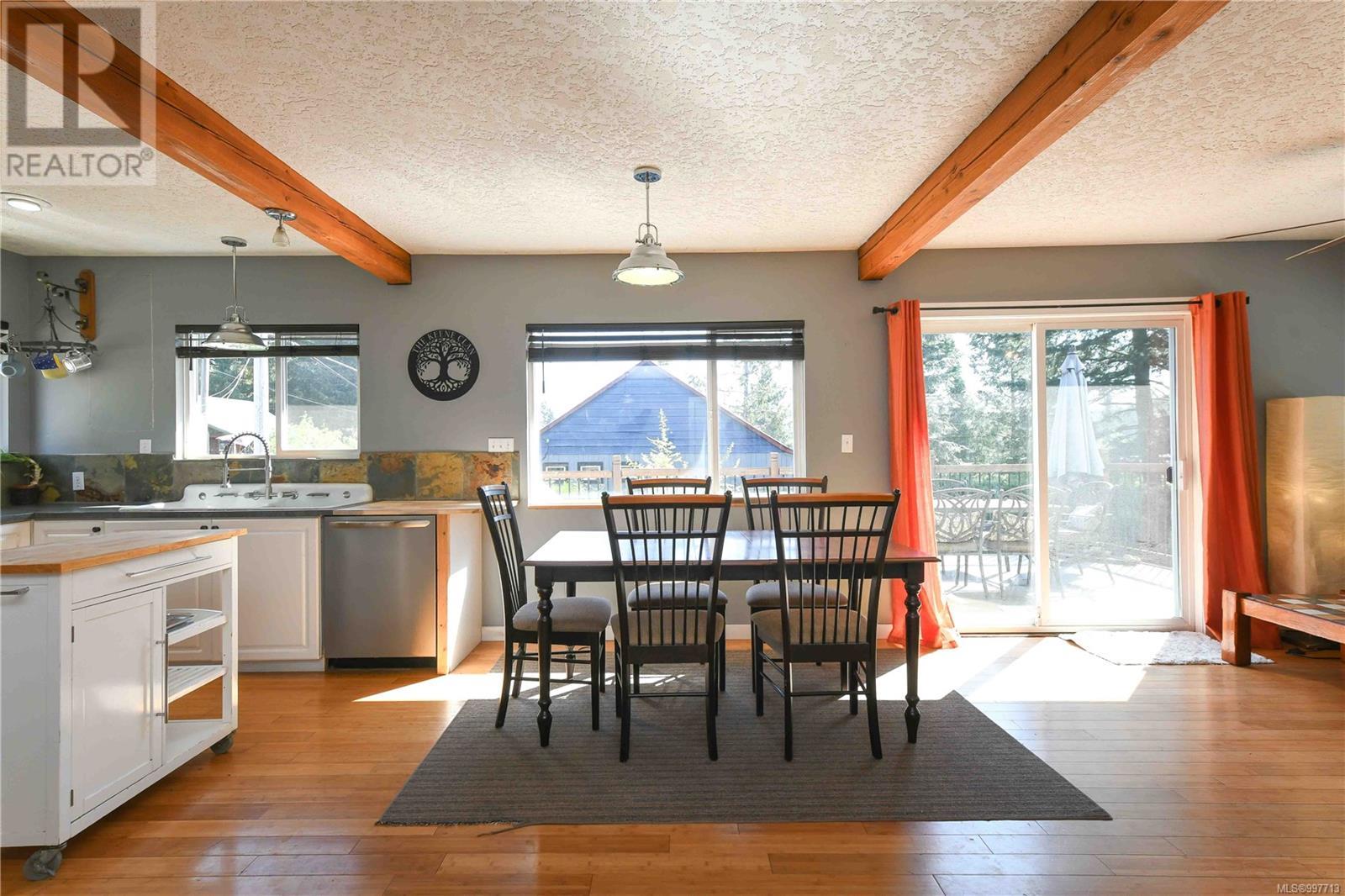 A&b 2589 Dunsmuir Ave, Cumberland, British Columbia  V0R 1S0 - Photo 33 - 997713