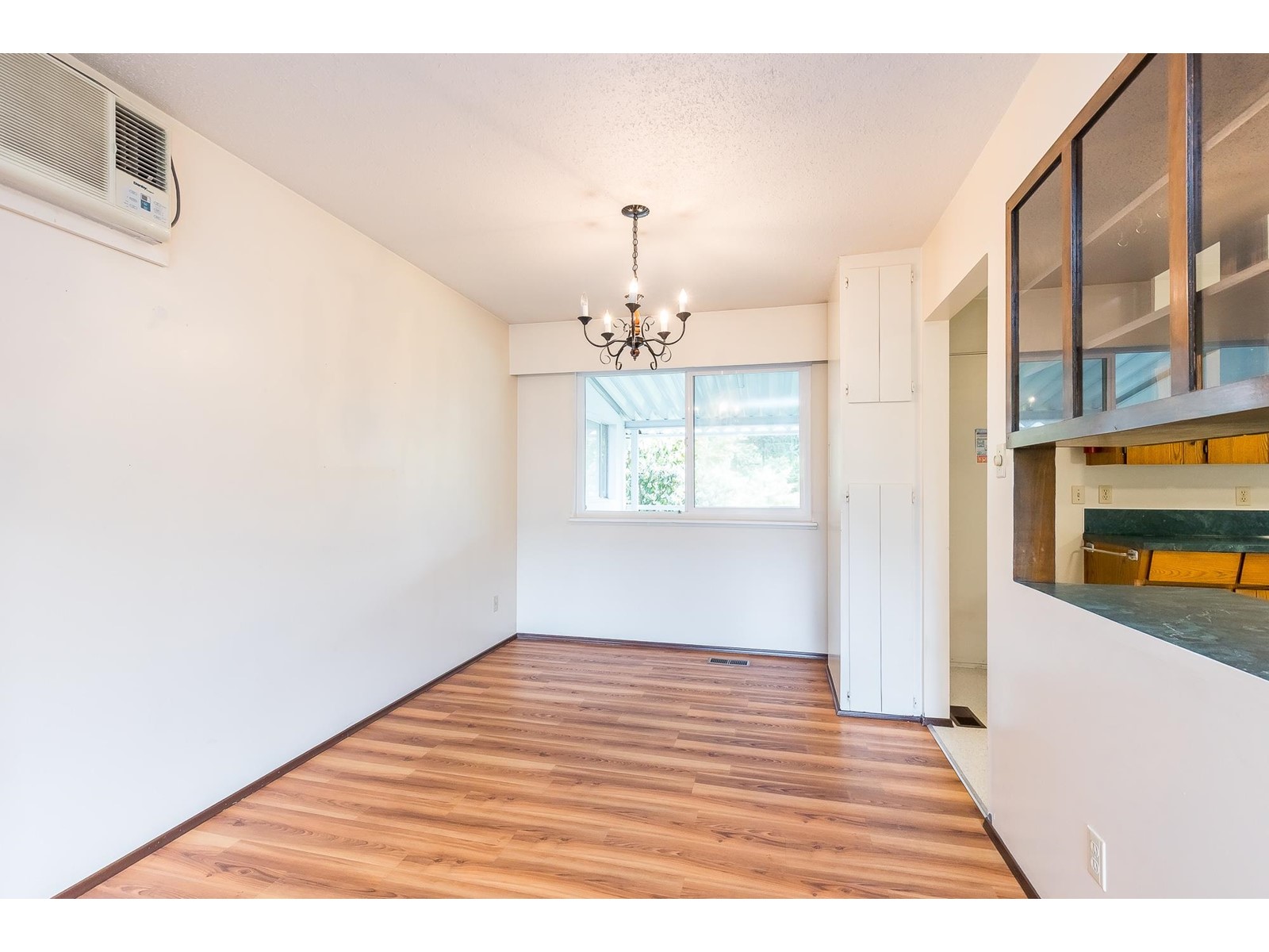 34641 Tudor Court, Abbotsford, British Columbia  V2S 4X1 - Photo 10 - R2996305