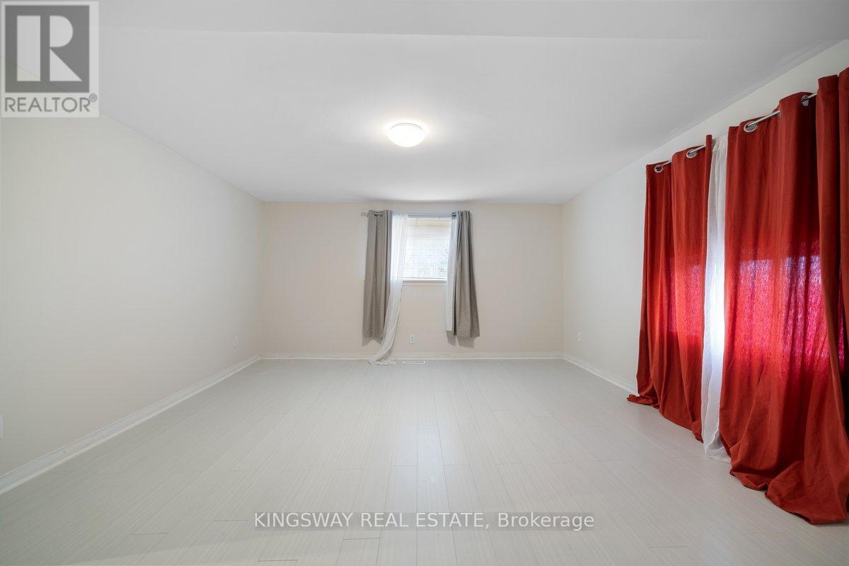 1144 Fisher Avenue, Burlington, Ontario  L7P 2L1 - Photo 9 - W12146025