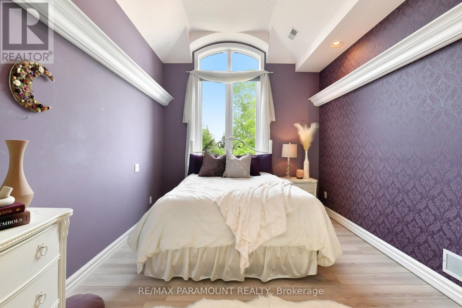 141 Clubview Drive, Amherstburg, Ontario  N9V 3Z2 - Photo 34 - X12146036
