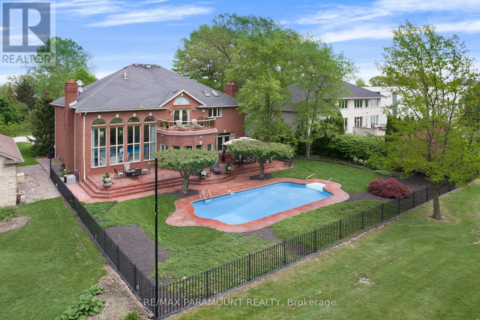 141 Clubview Drive, Amherstburg, Ontario  N9V 3Z2 - Photo 41 - X12146036