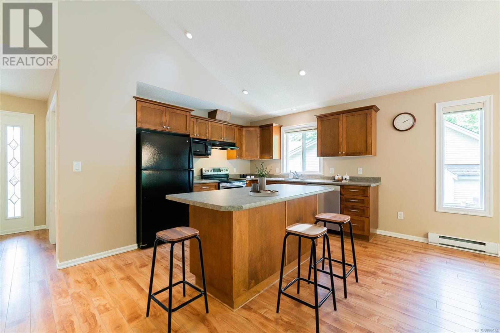 3309 Willowmere Cres, Nanaimo, British Columbia  V9V 1H2 - Photo 3 - 999624