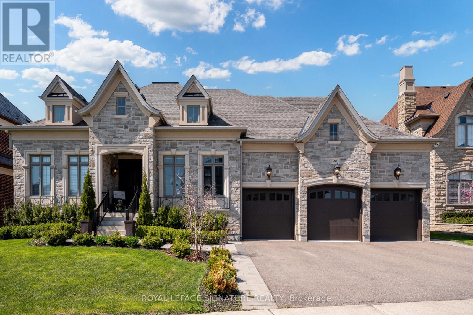 40 JAMES STOKES COURT, King, Ontario
