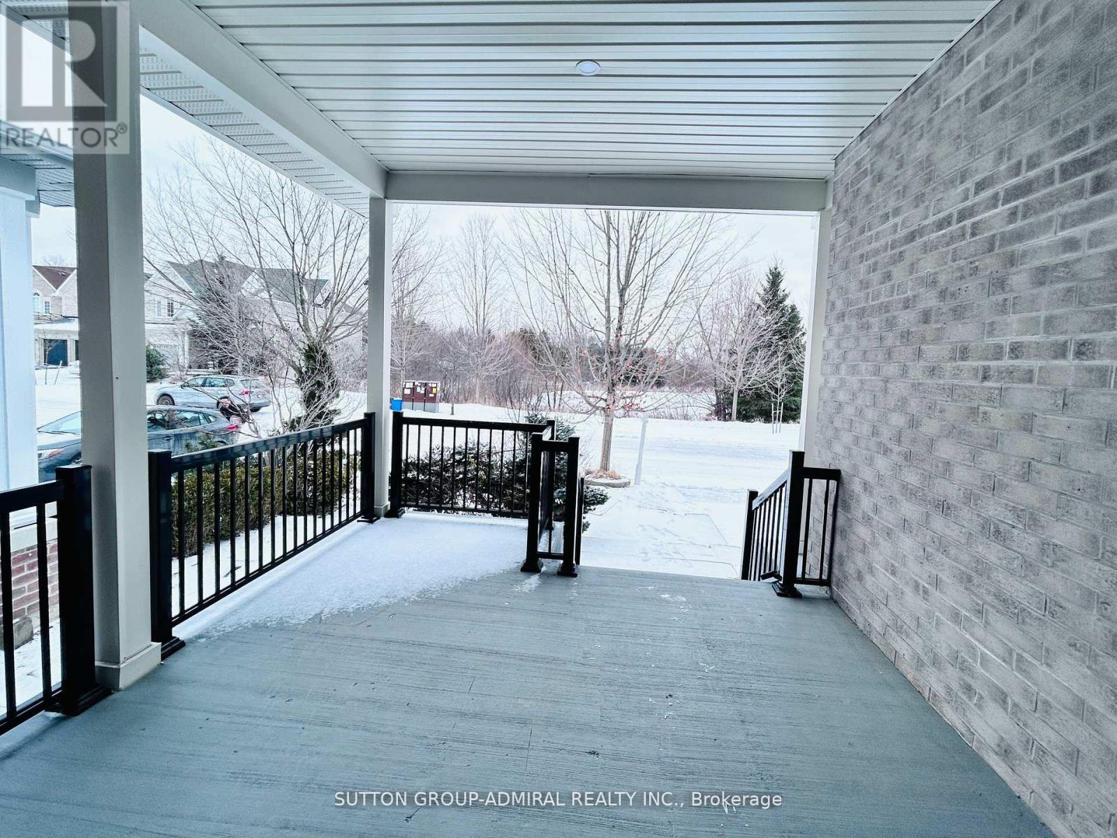 Property at 4 CASTLEGLEN BOULEVARD image 3
