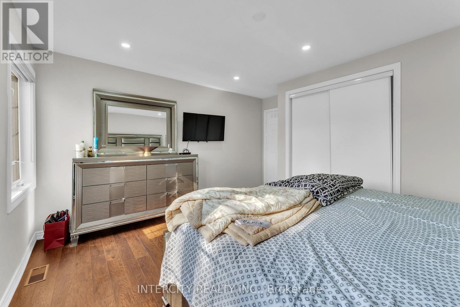 7 Pika Trail, Brampton, Ontario  L6R 2X1 - Photo 37 - W12146078