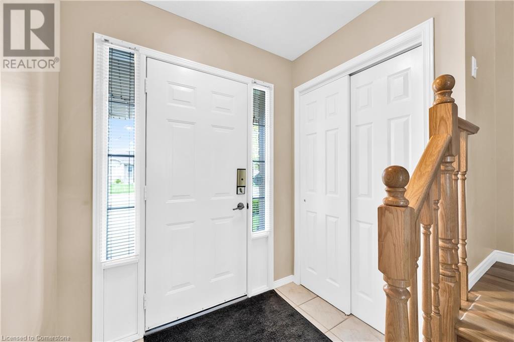 Property at 21 HOLYOAKE Drive image 3
