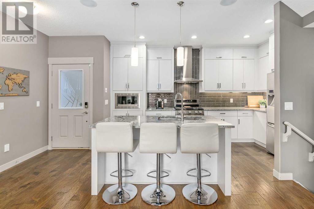 Property at 2, 4726 17 Avenue NW image 3
