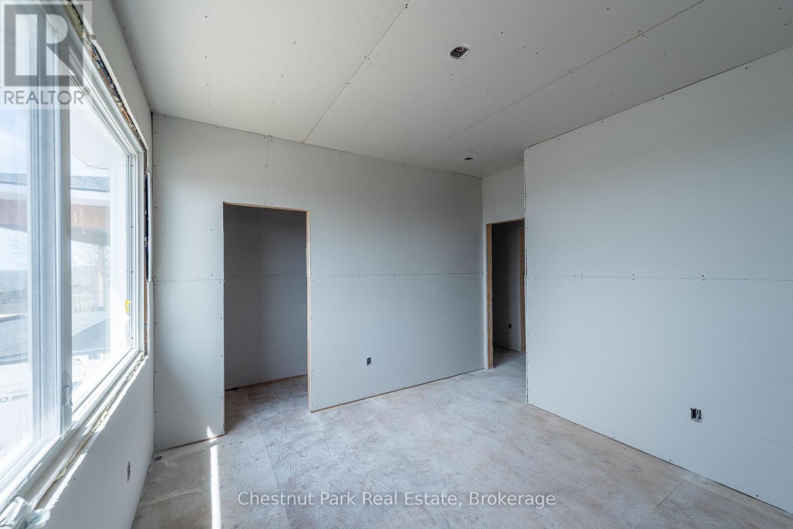 452 Surrey Drive, North Bay, Ontario  P1C 1E7 - Photo 36 - X12146122