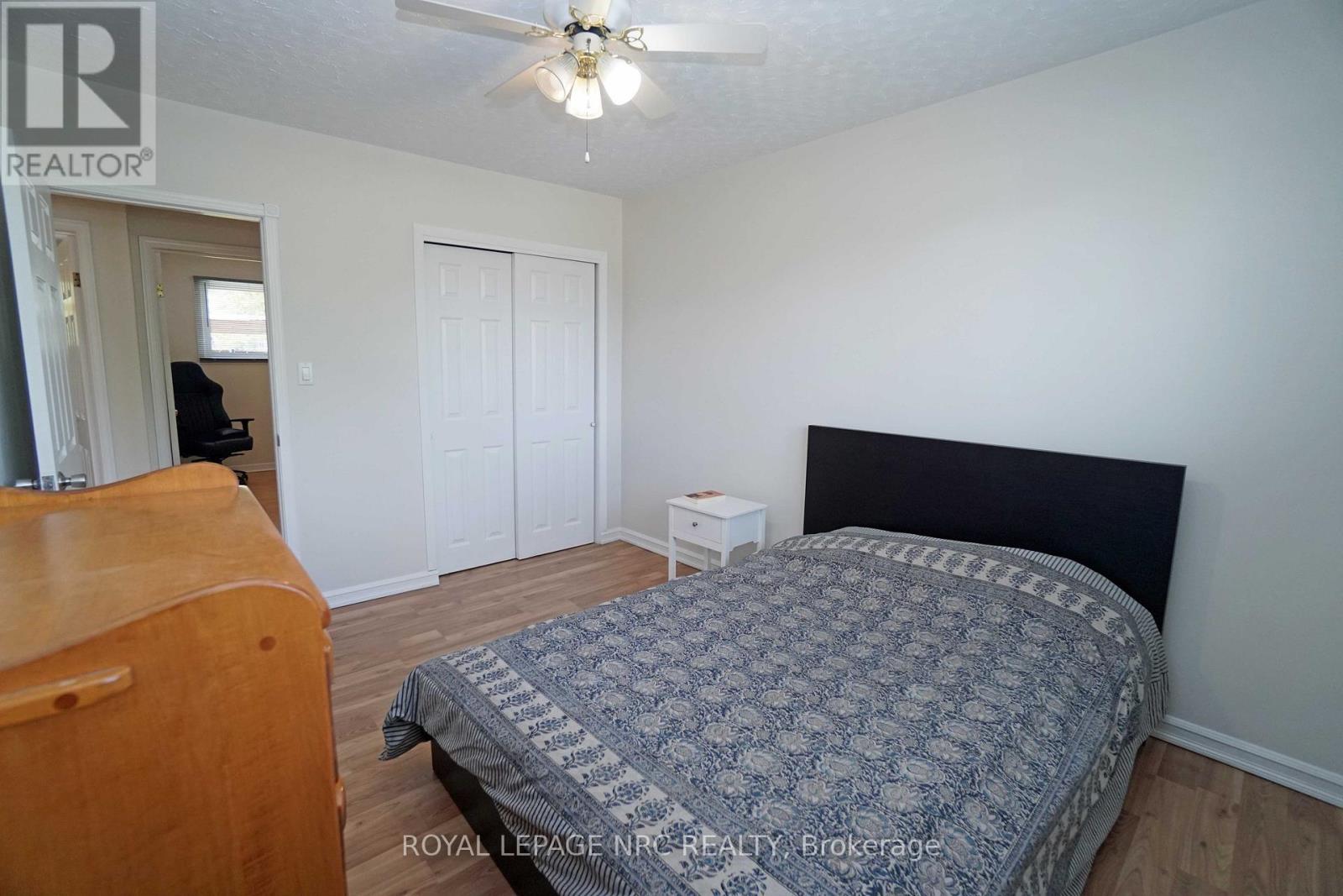 228 Pelham Road, St. Catharines (Western Hill), Ontario  L2S 1X6 - Photo 27 - X12146133