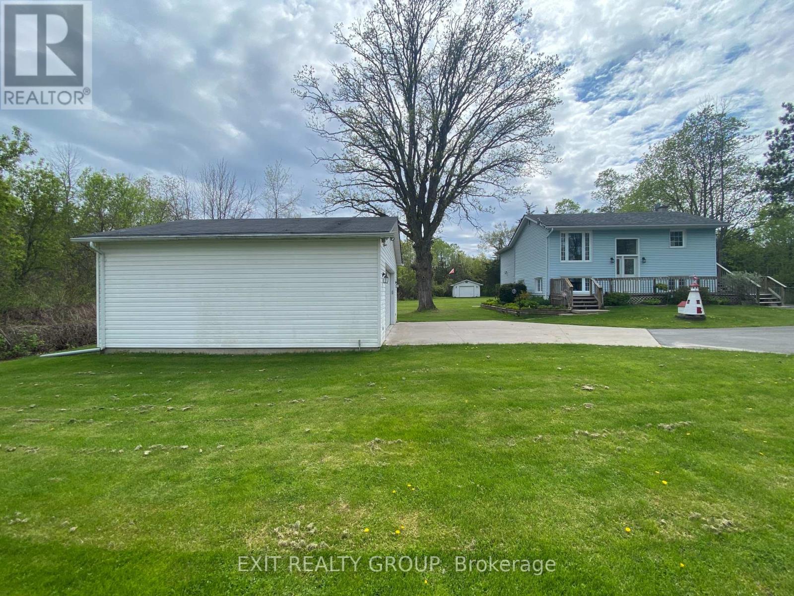 87 Bernard Long Road, Quinte West, Ontario  K8V 5P6 - Photo 6 - X12136223