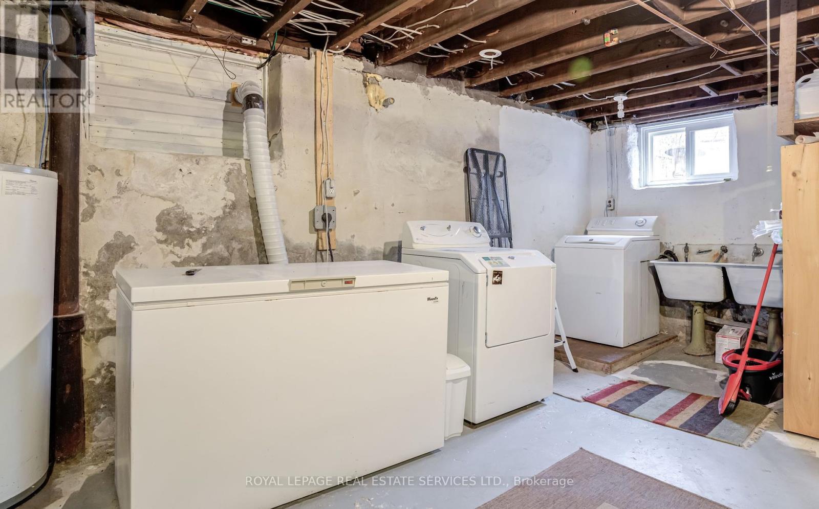 201 St Johns Road, Toronto, Ontario  M6P 1V3 - Photo 24 - W12098399