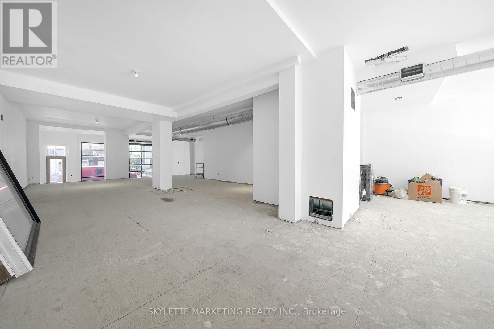 Main - 923 College Street, Toronto, Ontario  M6H 1A1 - Photo 17 - C12146106