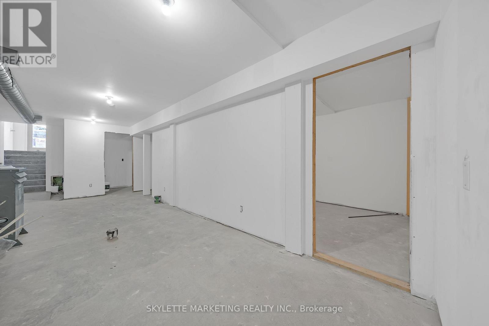 Main - 923 College Street, Toronto, Ontario  M6H 1A1 - Photo 22 - C12146106