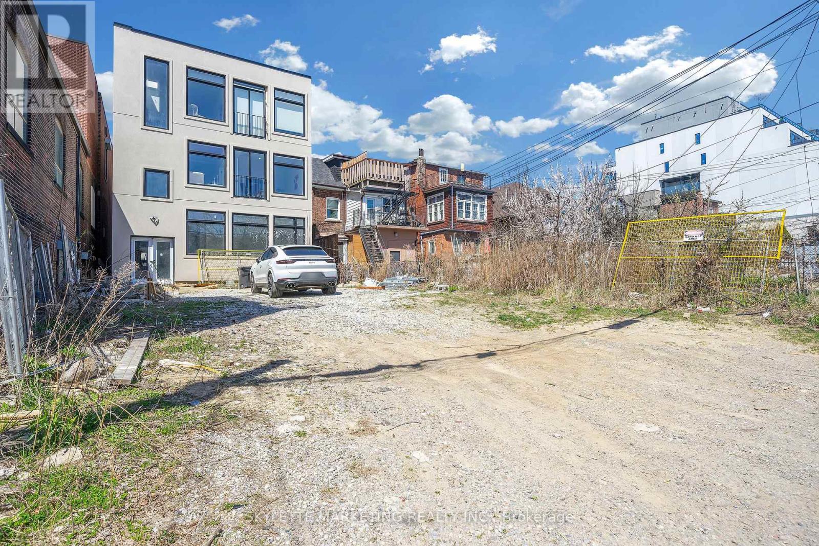 Main - 923 College Street, Toronto, Ontario  M6H 1A1 - Photo 35 - C12146106