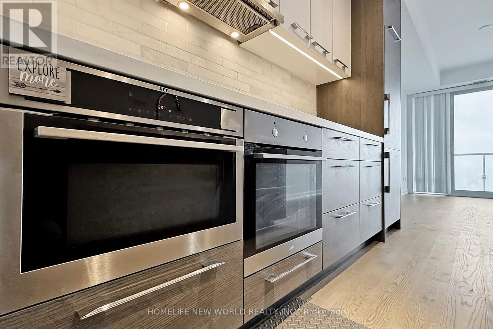 4501 - 488 University Avenue, Toronto, Ontario  M5G 0C1 - Photo 16 - C12146136