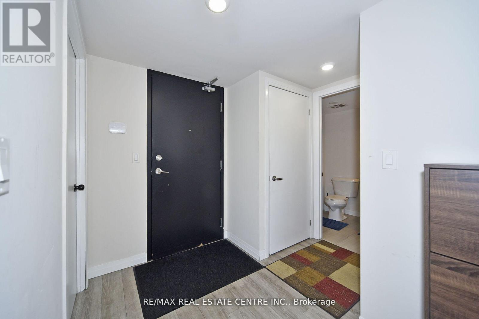 808 - 2152 Lawrence Avenue E, Toronto, Ontario  M1R 0B7 - Photo 4 - E12146100