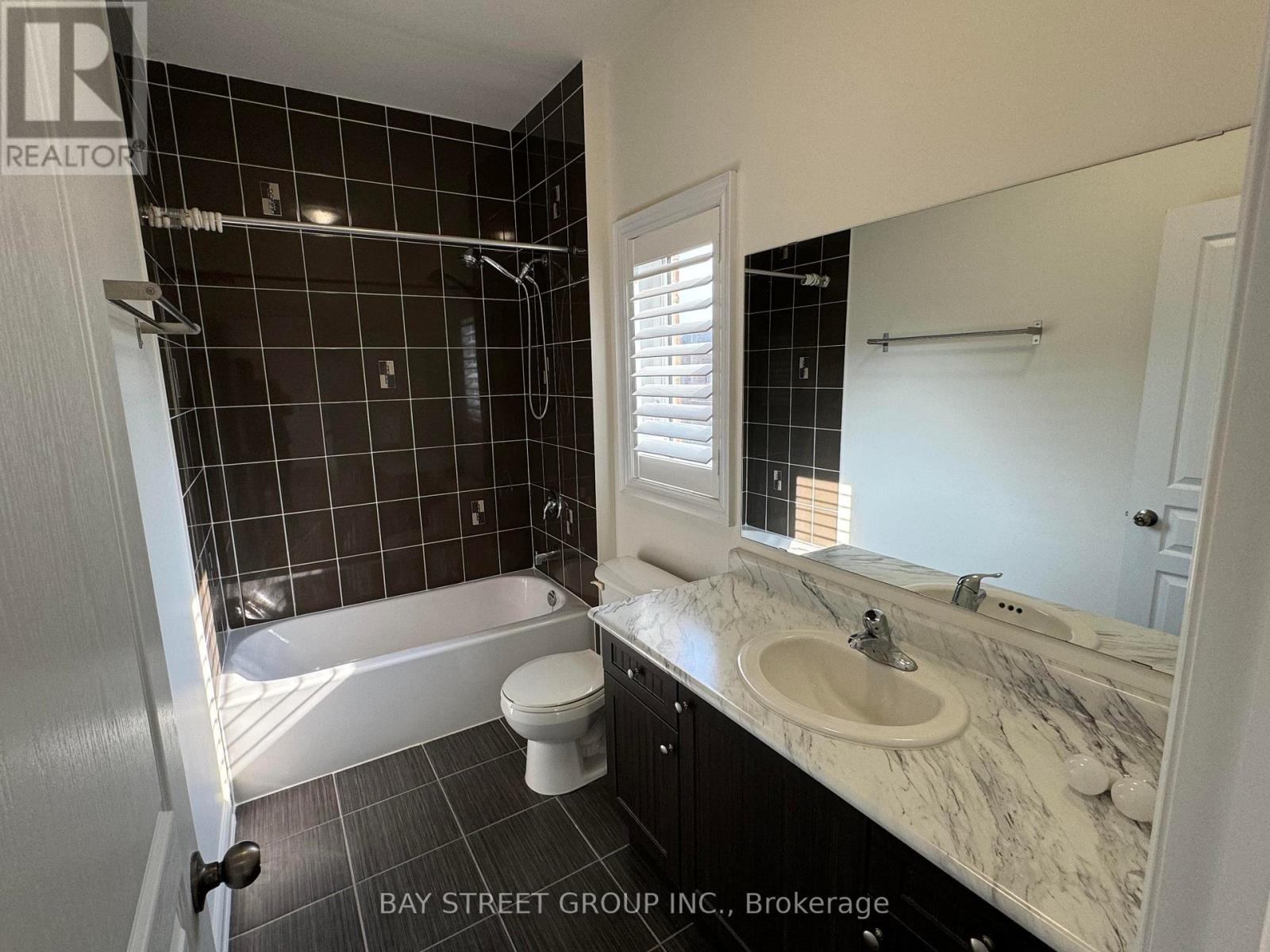 89 Beckett Avenue, Markham, Ontario  L6C 0R9 - Photo 20 - N12146109