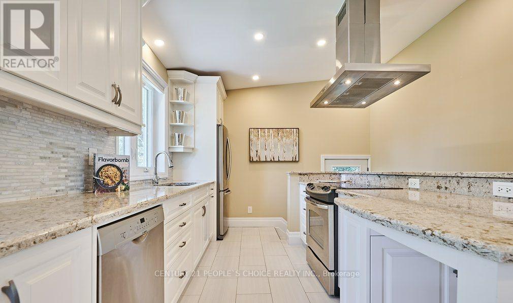 1160 Strathy Avenue E, Mississauga, Ontario  L5E 2K3 - Photo 11 - W12146124