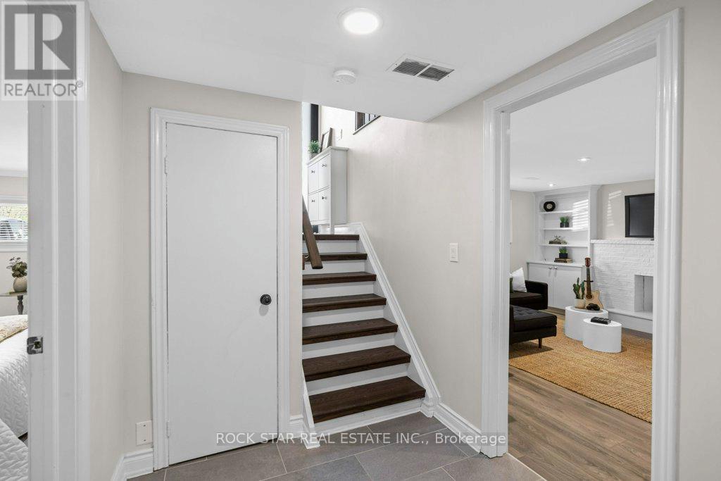 468 Sparling Crescent, Burlington, Ontario  L7L 5J4 - Photo 21 - W12146135