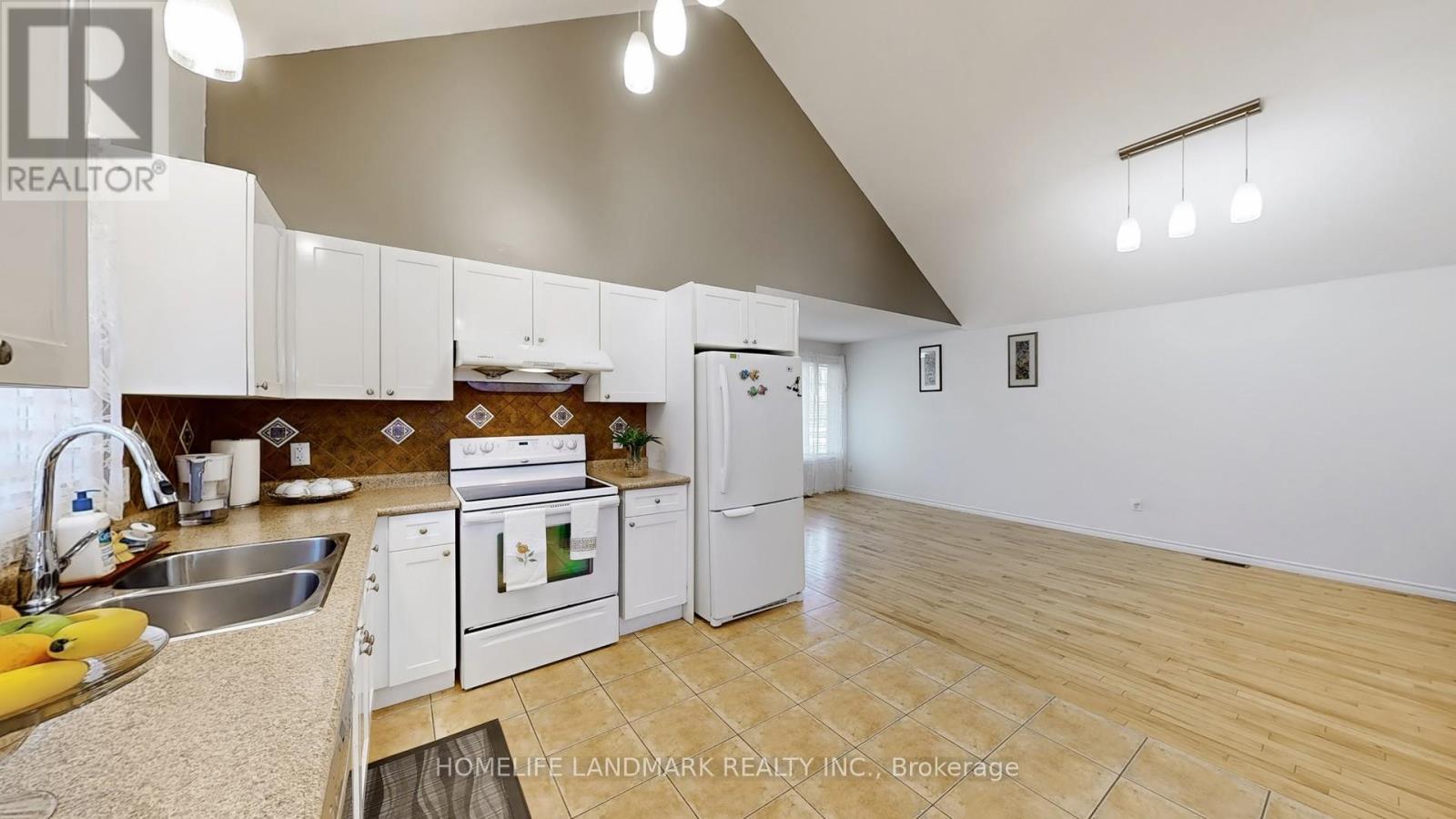 84 Hawkins Drive, Cambridge, Ontario  N1T 2A3 - Photo 14 - X12146129