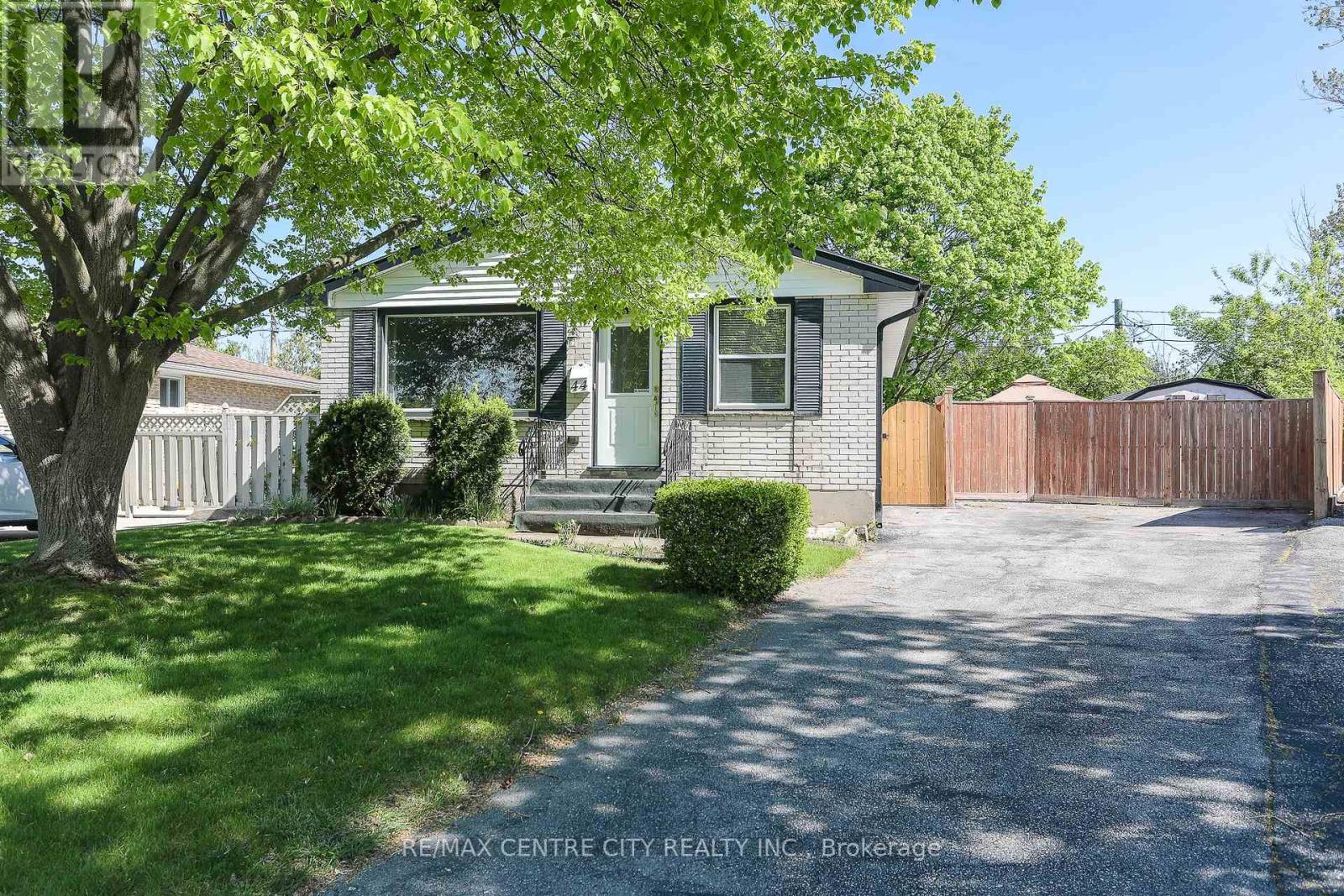 44 SPARTA STREET, St. Thomas, Ontario