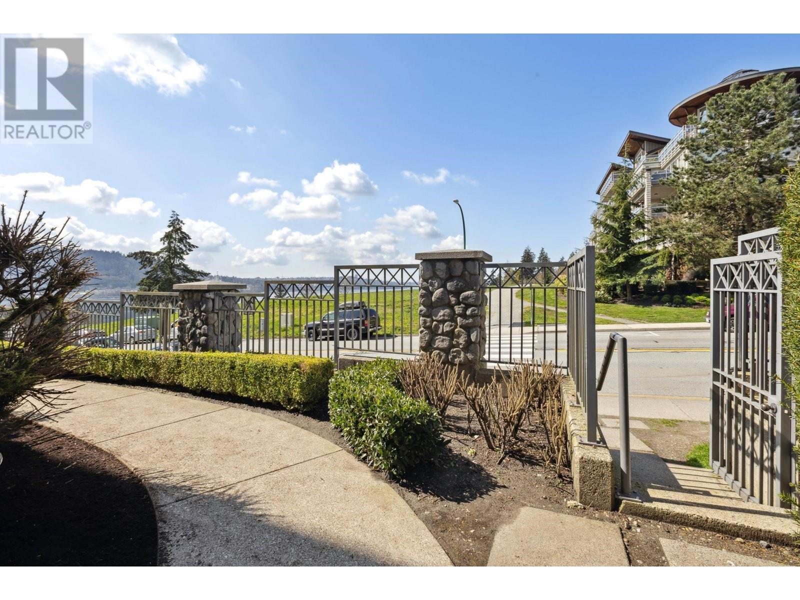 203 3600 Windcrest Drive, North Vancouver, British Columbia  V7G 2S5 - Photo 35 - R3002556
