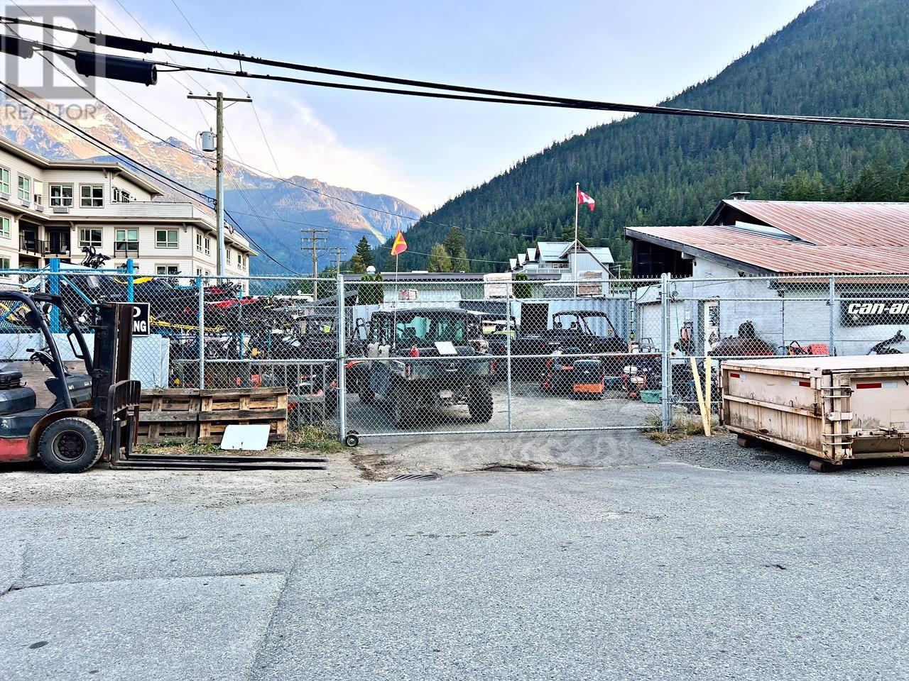 7446 Prospect Street, Pemberton, British Columbia  V0N 2L2 - Photo 8 - C8069184