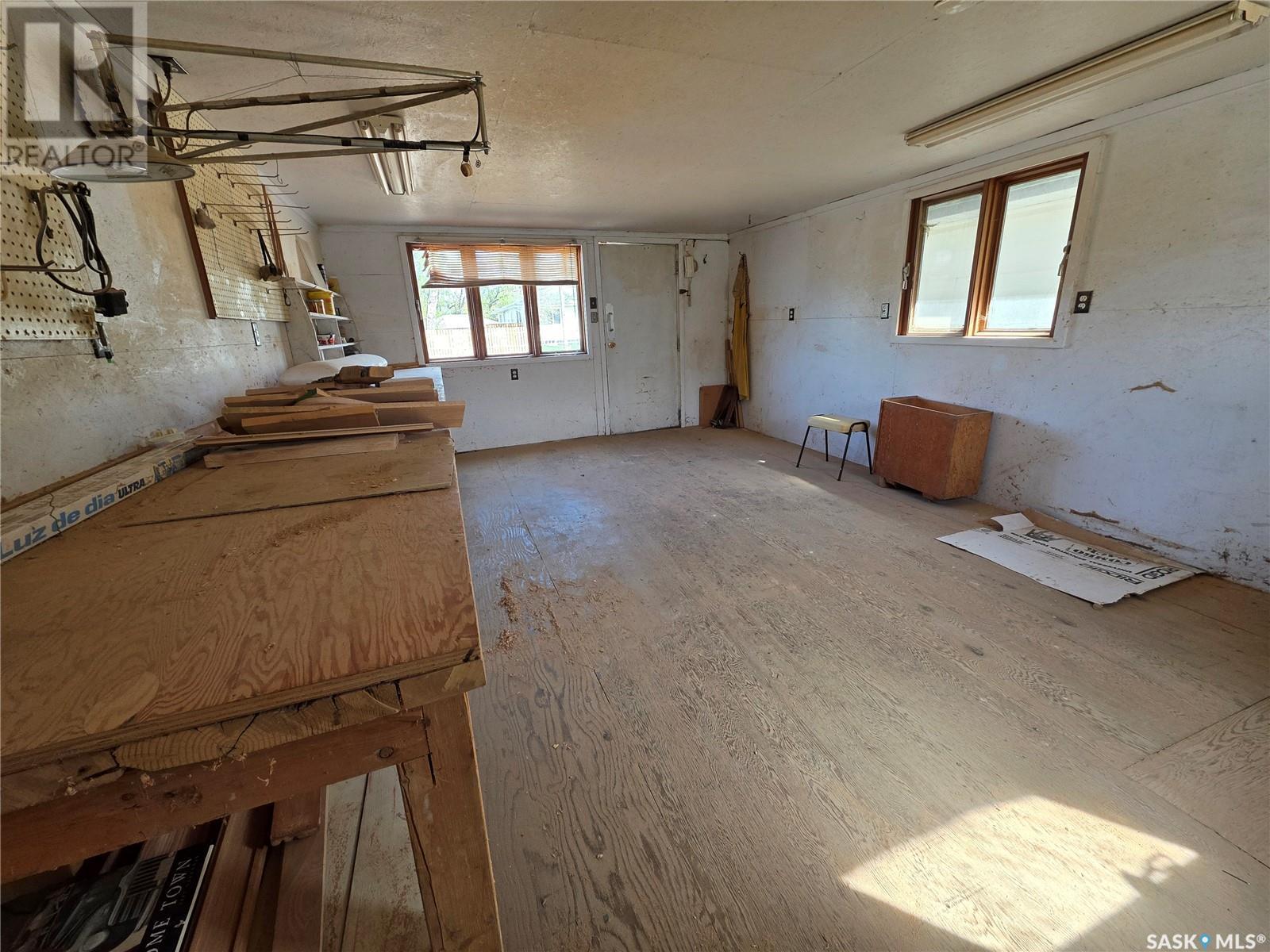 302 Herbert Avenue, Herbert, Saskatchewan  S0H 2A0 - Photo 25 - SK000028