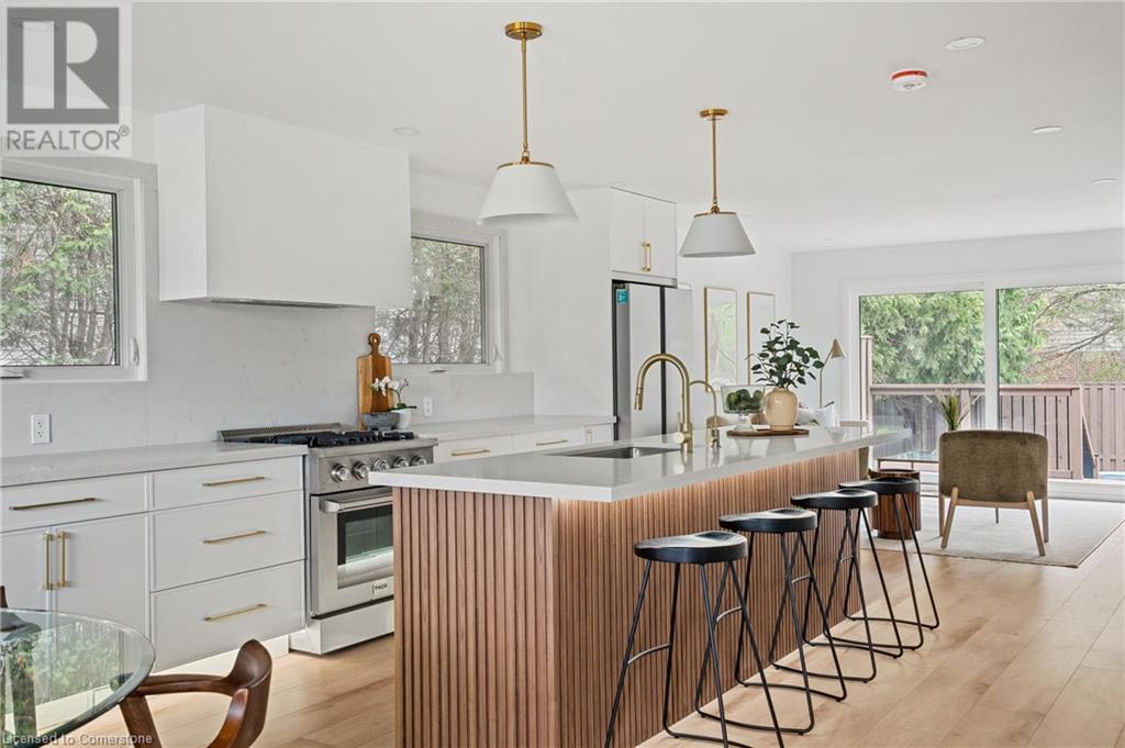 Property at 165 VICTORIA Road N image 1