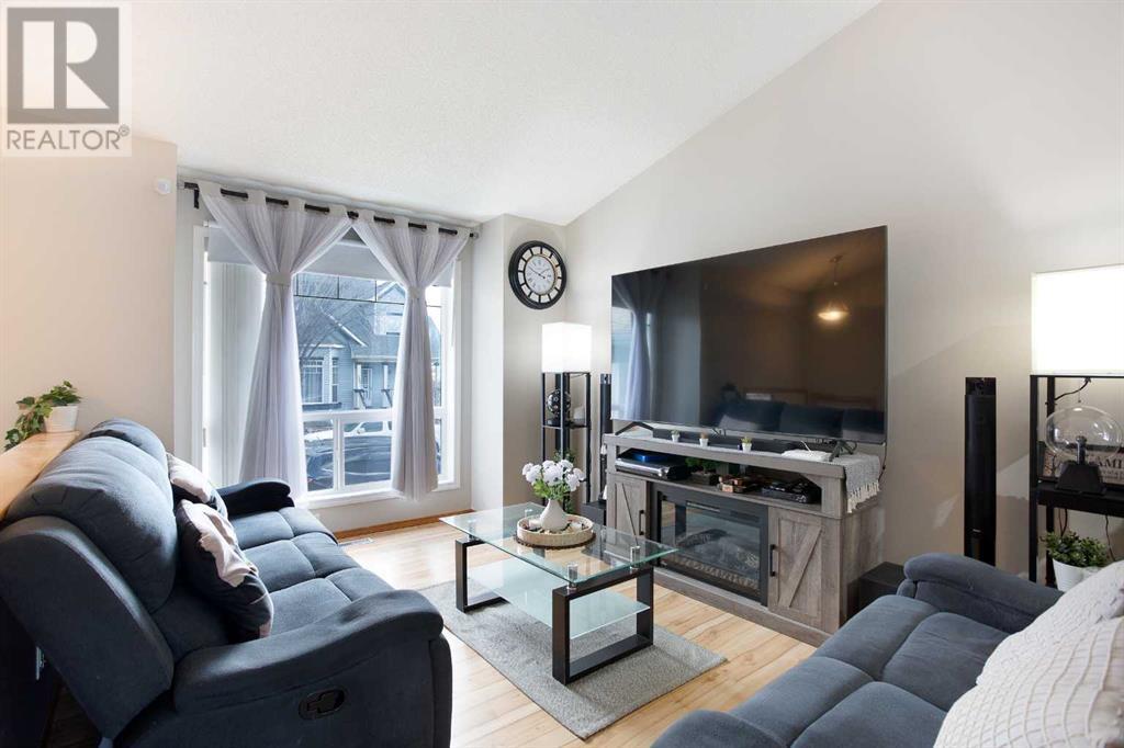 Property at 134 Erin Grove SE image 4