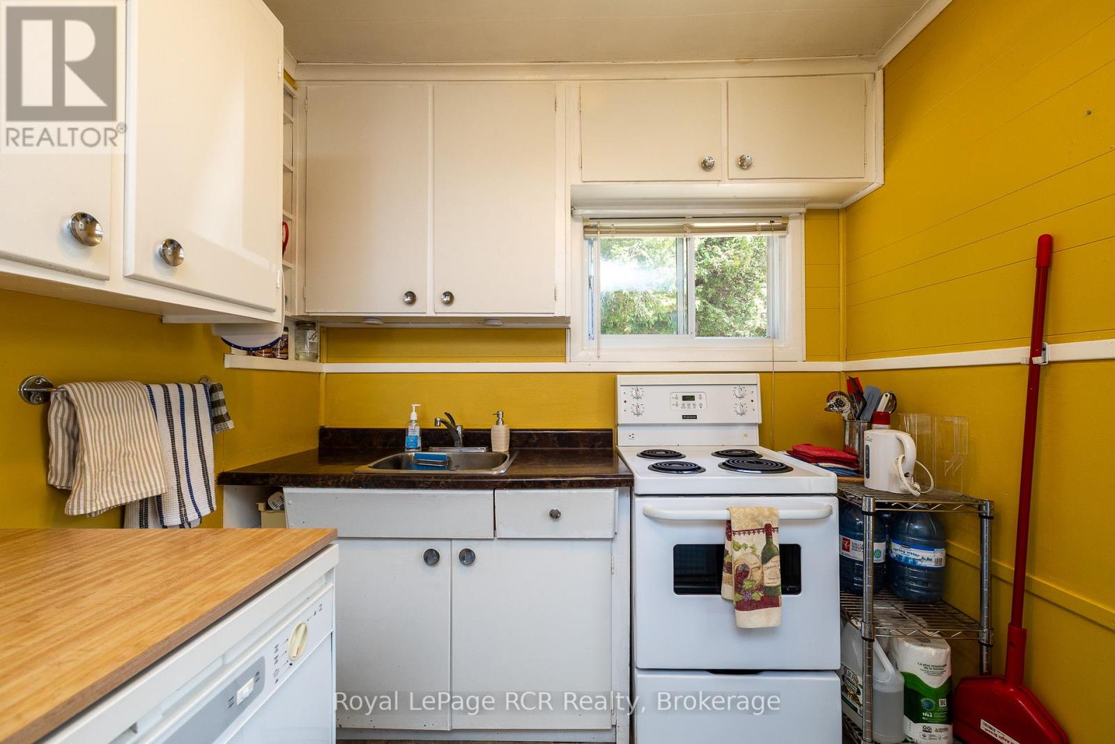 917 Bruce Road #13 Road, Native Leased Lands, Ontario  N0H 2L0 - Photo 5 - X12146176