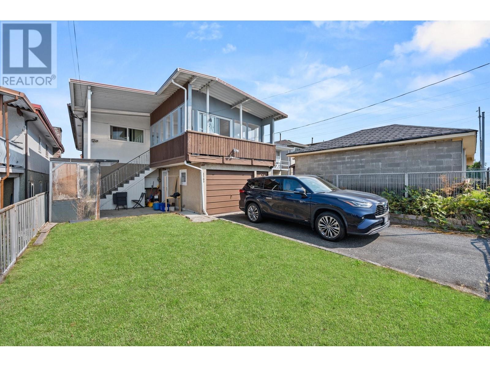 Listing Picture 25 of 27 : 3160 E 6TH AVENUE, Vancouver / 溫哥華 - 魯藝地產 Yvonne Lu Group - MLS Medallion Club Member